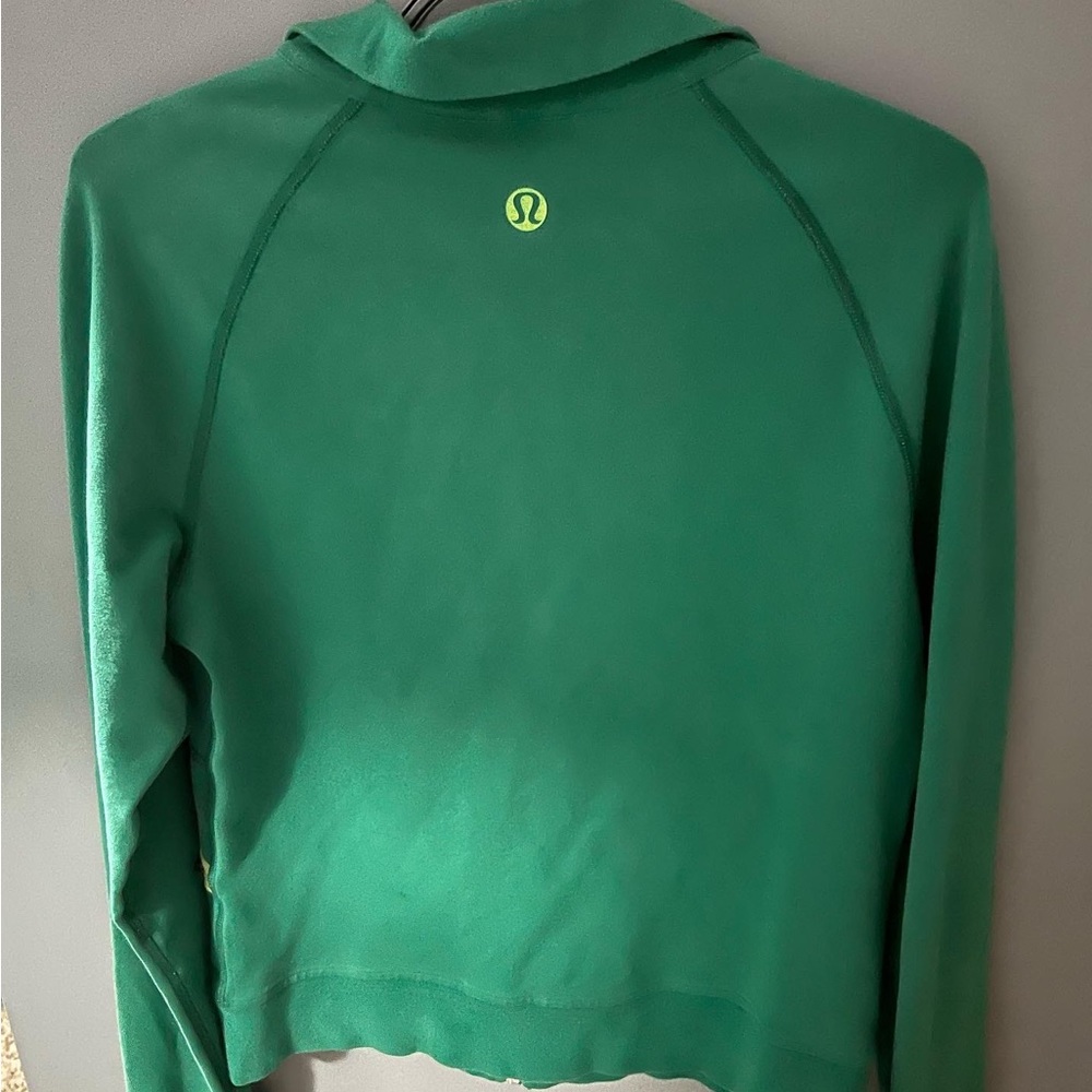 Vintage lululemon sweater